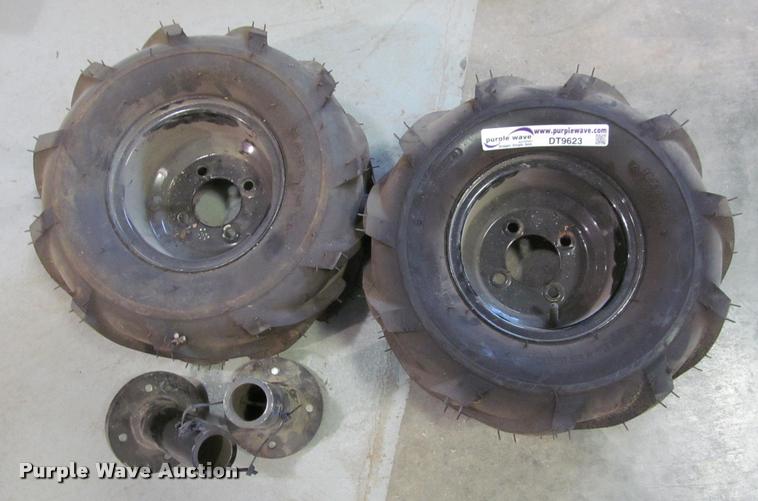 image for item DT9623 (2) Carlisle 18x9.50-8 tires