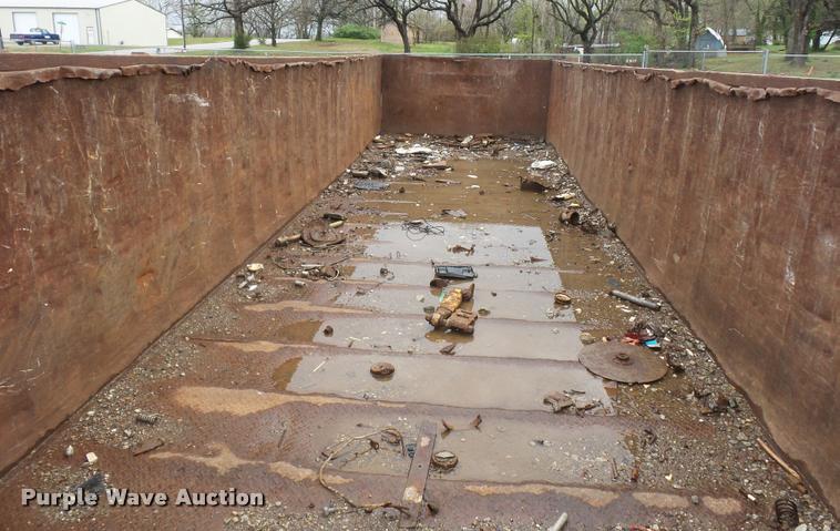 image for item J1513 1996 Bradtec equipment trailer