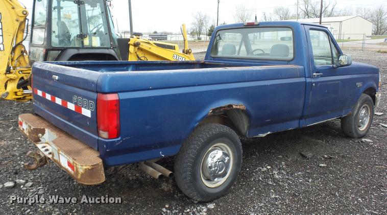 image for item J1514 1995 Ford F250 HD pickup truck