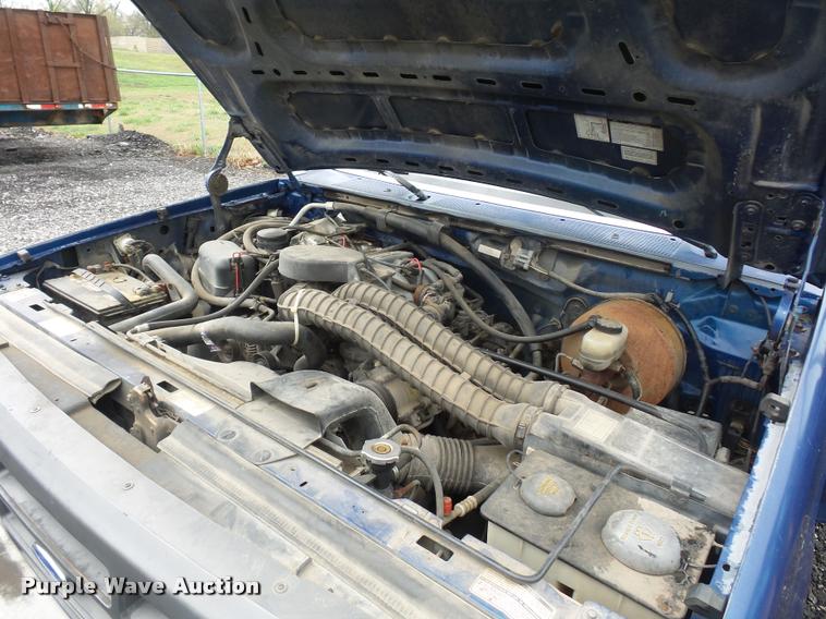 image for item J1514 1995 Ford F250 HD pickup truck