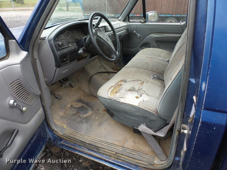 image for item J1514 1995 Ford F250 HD pickup truck