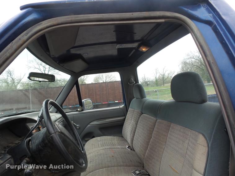 image for item J1514 1995 Ford F250 HD pickup truck