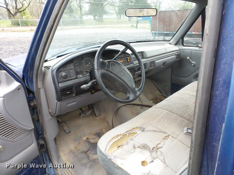 image for item J1514 1995 Ford F250 HD pickup truck