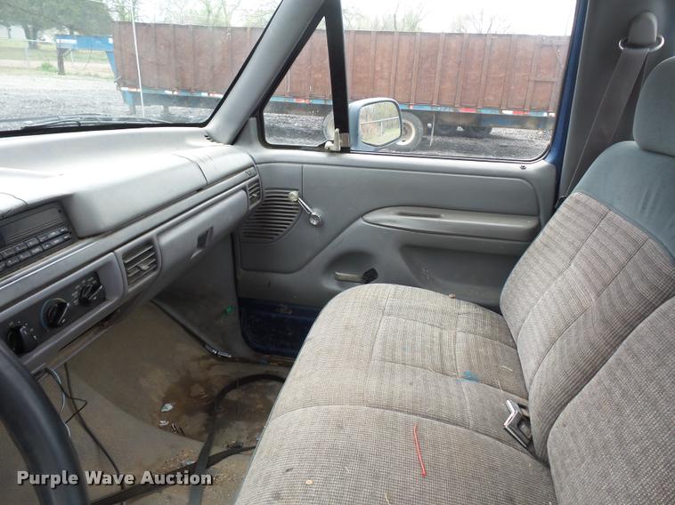 image for item J1514 1995 Ford F250 HD pickup truck