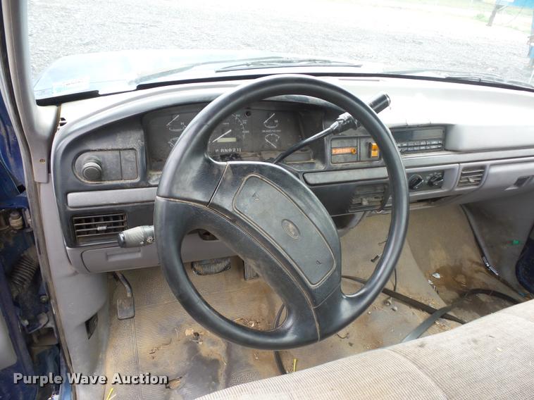 image for item J1514 1995 Ford F250 HD pickup truck