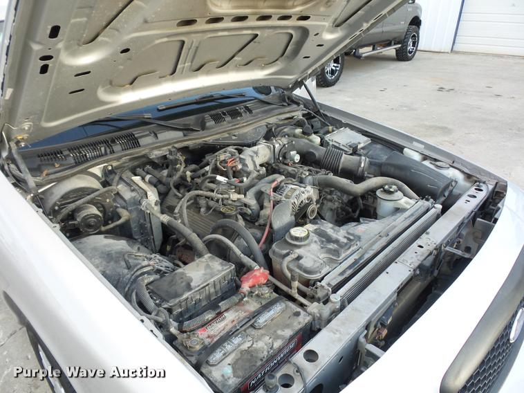 image for item J1533 2006 Ford Crown Victoria Police Interceptor