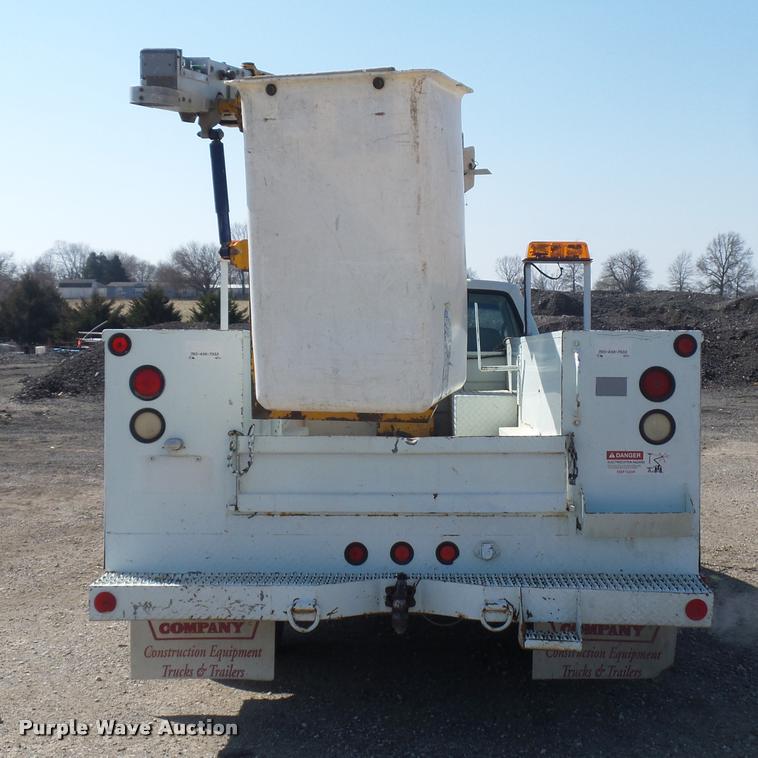 image for item J1538 1995 GMC Sierra 3500HD bucket truck