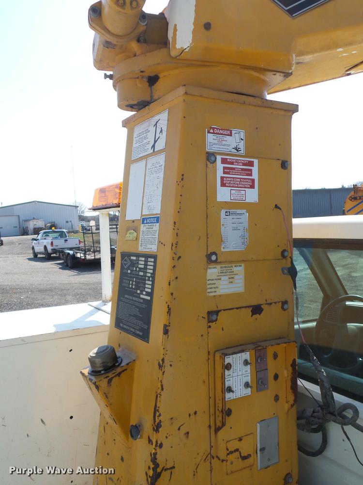 image for item J1538 1995 GMC Sierra 3500HD bucket truck