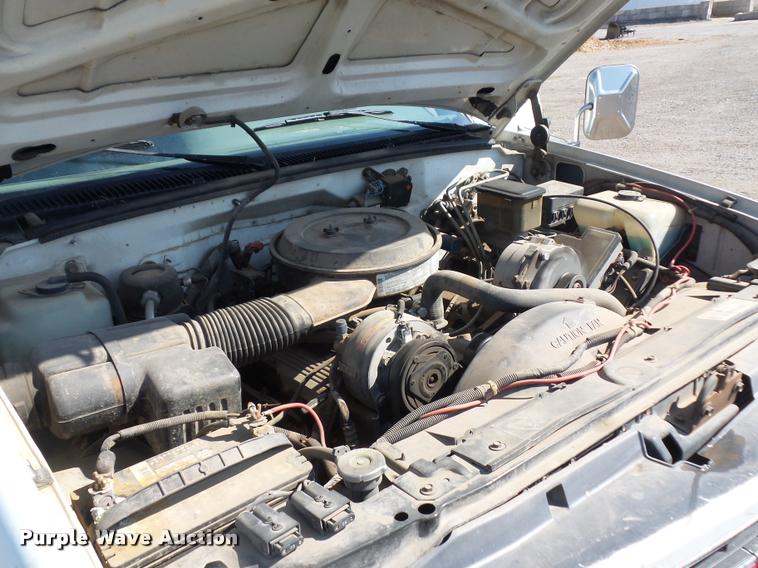 image for item J1538 1995 GMC Sierra 3500HD bucket truck