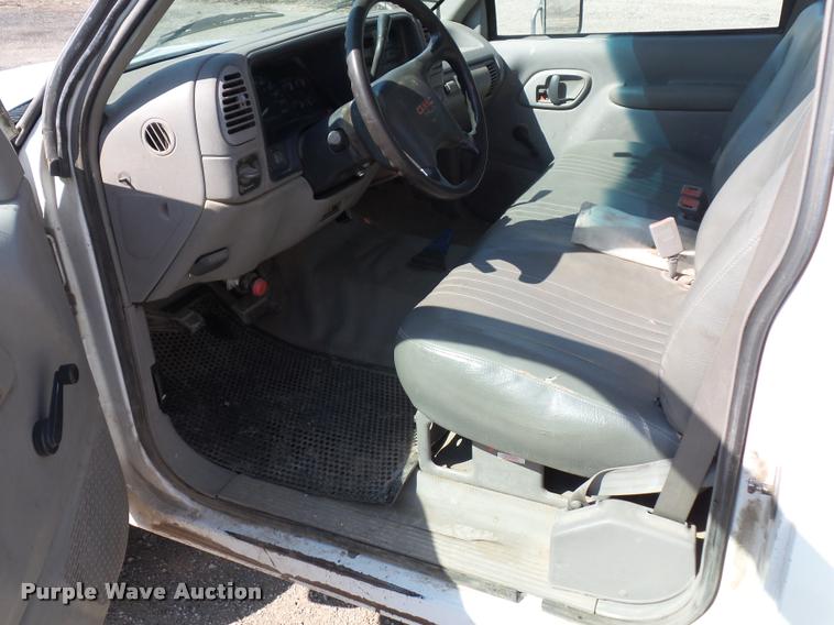 image for item J1538 1995 GMC Sierra 3500HD bucket truck