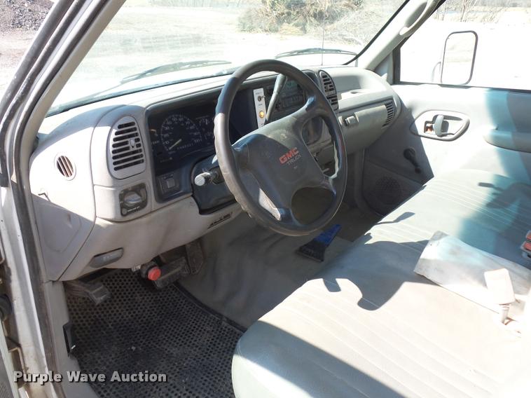 image for item J1538 1995 GMC Sierra 3500HD bucket truck