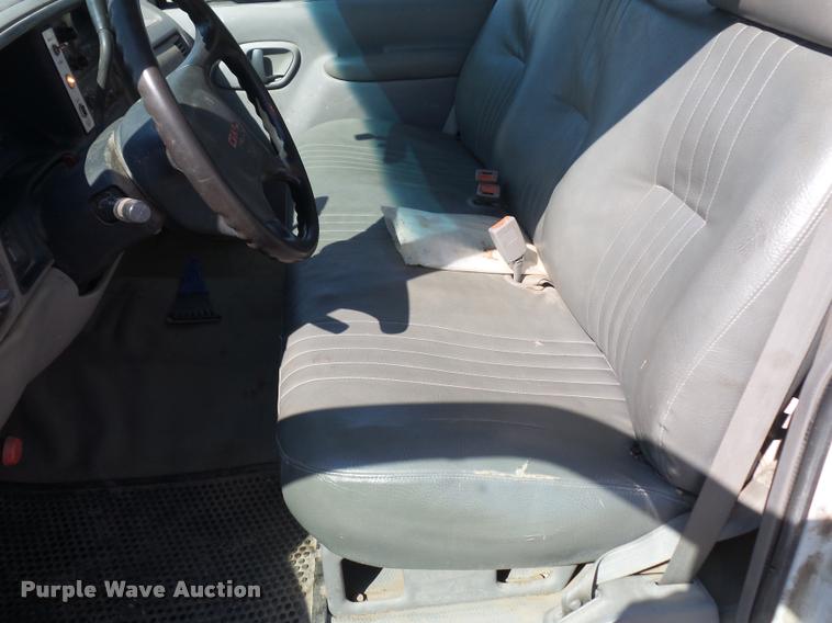 image for item J1538 1995 GMC Sierra 3500HD bucket truck