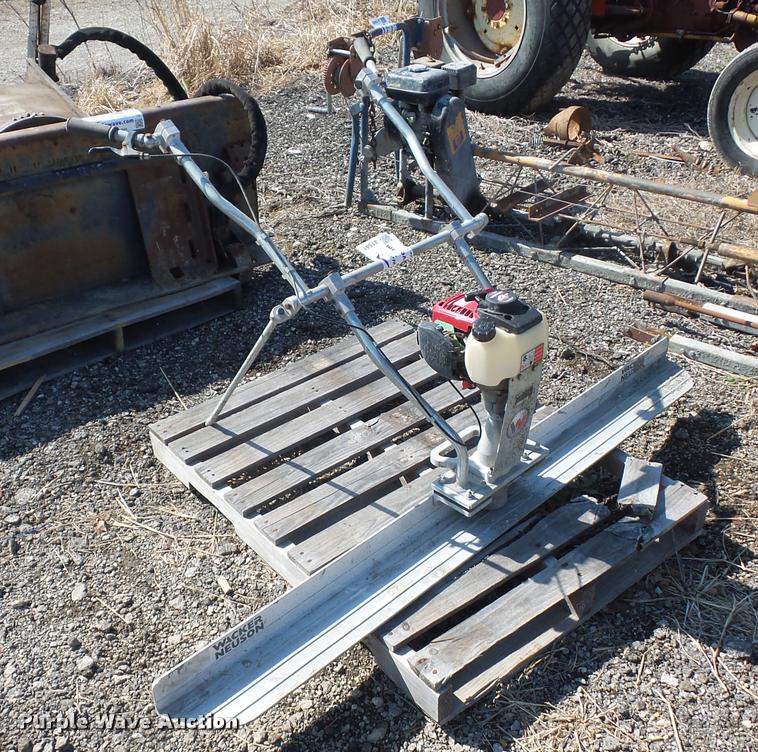 image for item J1541 Wacker concrete screed