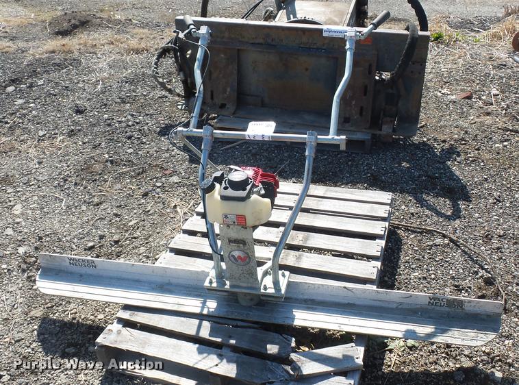 image for item J1541 Wacker concrete screed