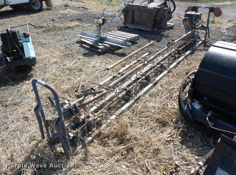 image for item J1543 Concrete screed