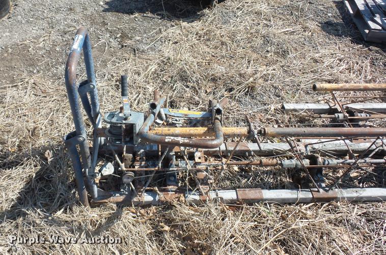 image for item J1543 Concrete screed