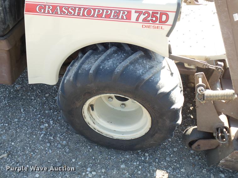image for item J1550 Grasshopper 725D ZTR lawn mower