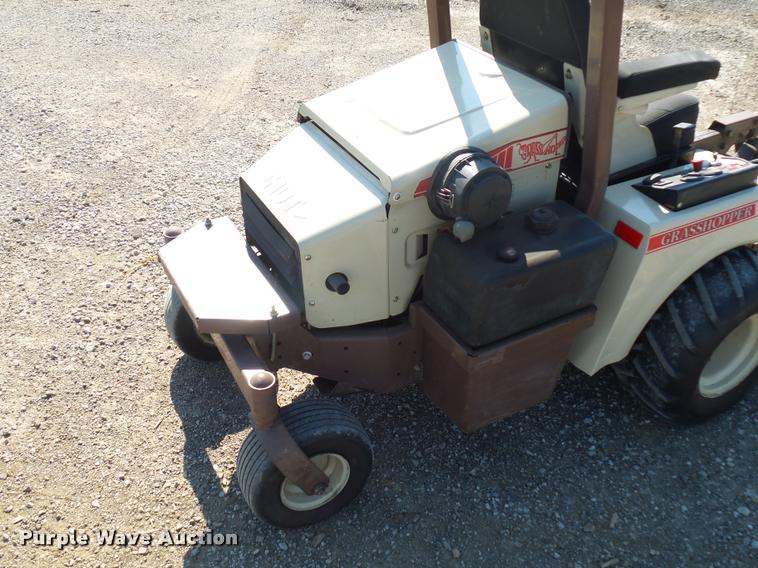 image for item J1550 Grasshopper 725D ZTR lawn mower