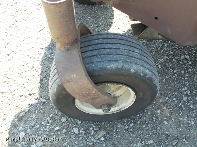 image for item J1550 Grasshopper 725D ZTR lawn mower