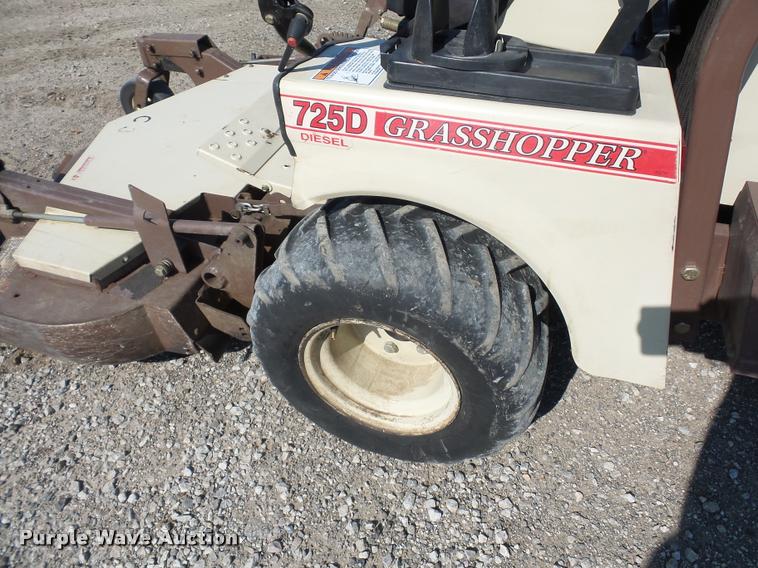 image for item J1550 Grasshopper 725D ZTR lawn mower