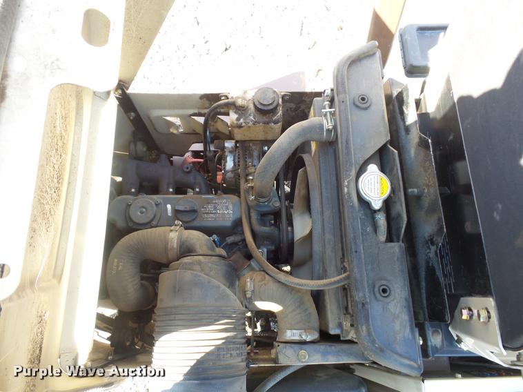 image for item J1550 Grasshopper 725D ZTR lawn mower