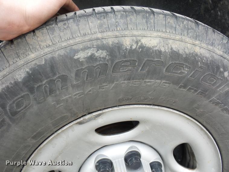 image for item J1566 2007 Chevrolet Silverado Classic 2500HD Ext. Cab pickup truck