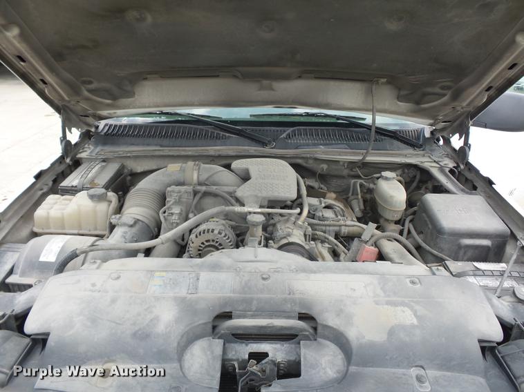 image for item J1566 2007 Chevrolet Silverado Classic 2500HD Ext. Cab pickup truck