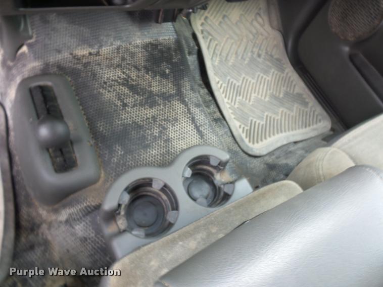 image for item J1566 2007 Chevrolet Silverado Classic 2500HD Ext. Cab pickup truck