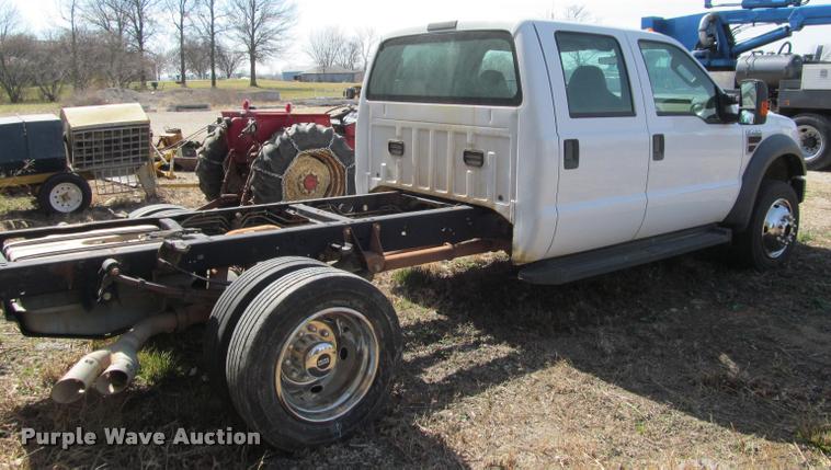 image for item J2617 2008 Ford F450 Super Duty XLT Crew Cab truck cab and chassis