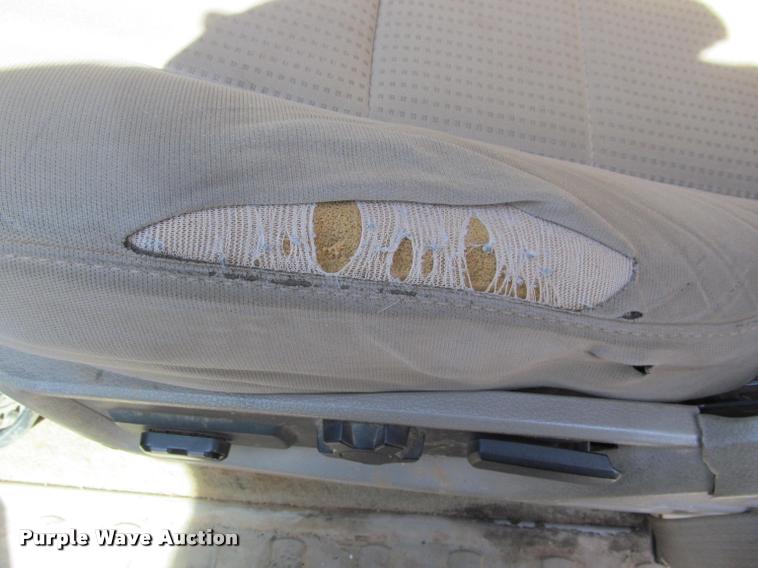 image for item J2617 2008 Ford F450 Super Duty XLT Crew Cab truck cab and chassis