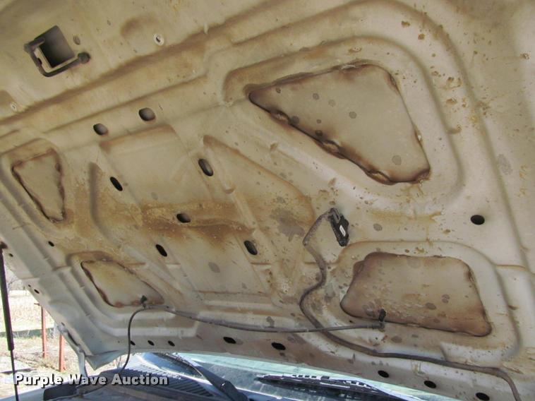 image for item J2617 2008 Ford F450 Super Duty XLT Crew Cab truck cab and chassis