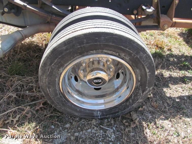 image for item J2617 2008 Ford F450 Super Duty XLT Crew Cab truck cab and chassis