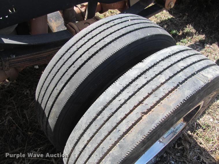 image for item J2617 2008 Ford F450 Super Duty XLT Crew Cab truck cab and chassis