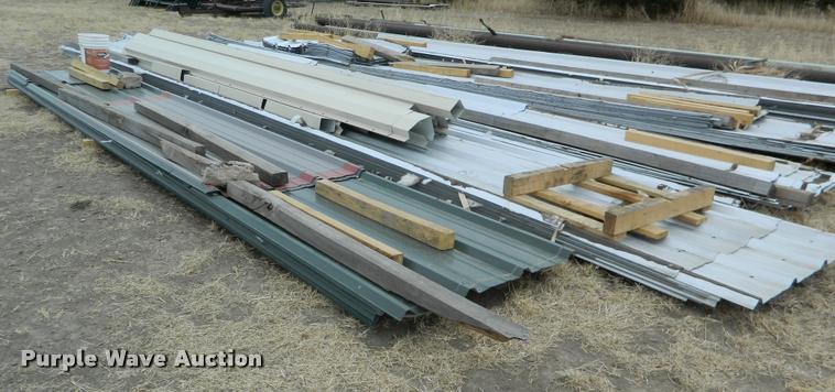 image for item K2682 18,965 square feet of metal siding