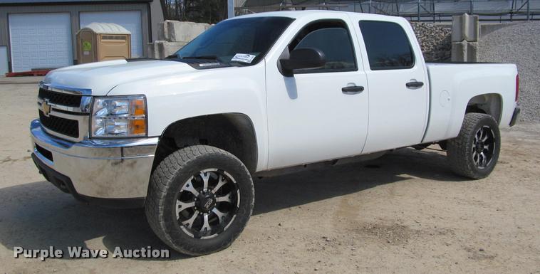 image for item K4987 2012 Chevrolet Silverado 2500HD Crew Cab pickup truck