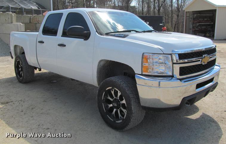 image for item K4987 2012 Chevrolet Silverado 2500HD Crew Cab pickup truck