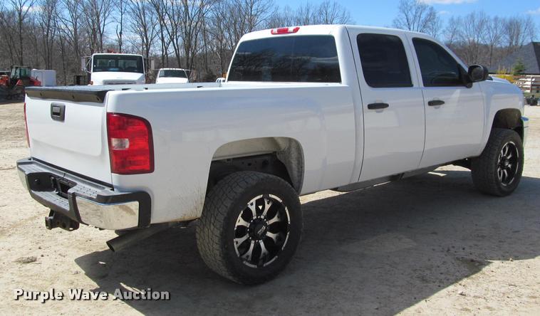 image for item K4987 2012 Chevrolet Silverado 2500HD Crew Cab pickup truck