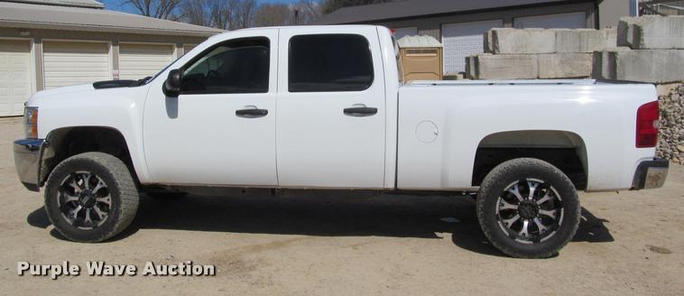 image for item K4987 2012 Chevrolet Silverado 2500HD Crew Cab pickup truck