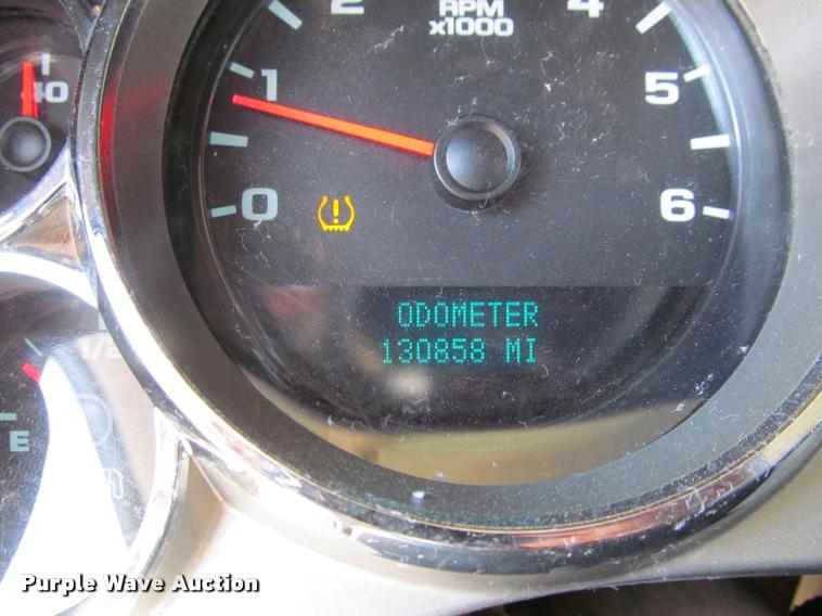 image for item K4987 2012 Chevrolet Silverado 2500HD Crew Cab pickup truck