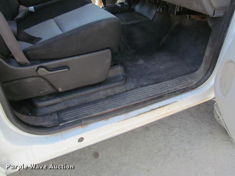 image for item K4987 2012 Chevrolet Silverado 2500HD Crew Cab pickup truck