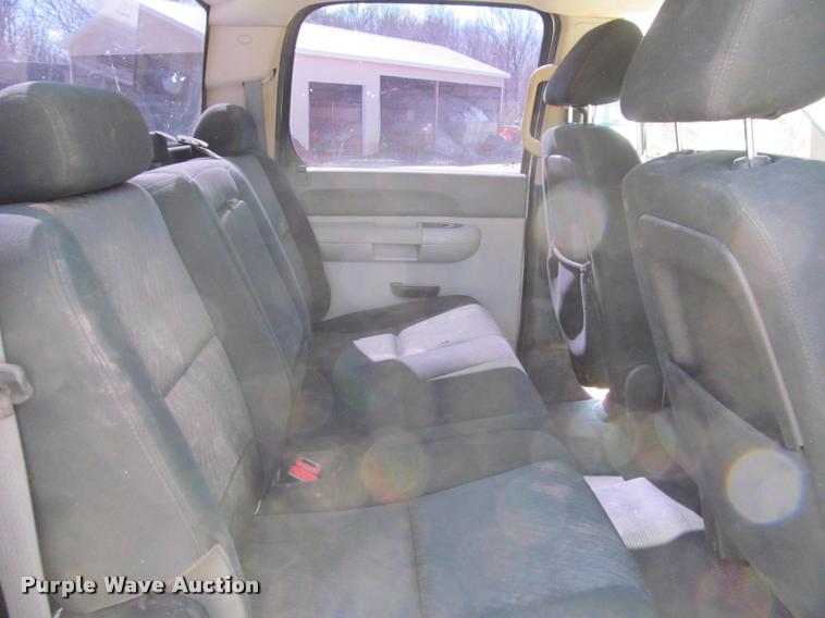 image for item K4987 2012 Chevrolet Silverado 2500HD Crew Cab pickup truck