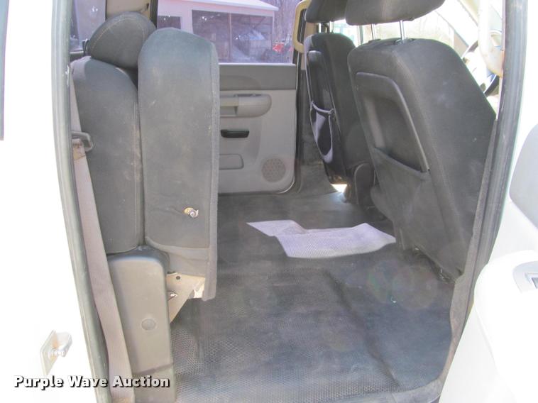 image for item K4987 2012 Chevrolet Silverado 2500HD Crew Cab pickup truck