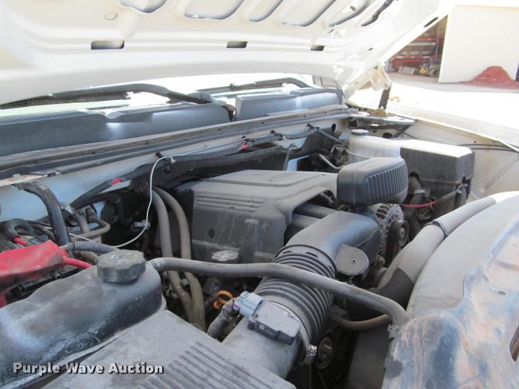 image for item K4987 2012 Chevrolet Silverado 2500HD Crew Cab pickup truck