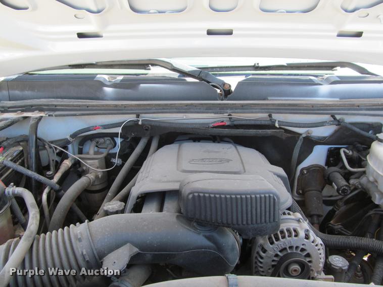 image for item K4987 2012 Chevrolet Silverado 2500HD Crew Cab pickup truck