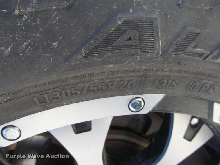 image for item K4987 2012 Chevrolet Silverado 2500HD Crew Cab pickup truck