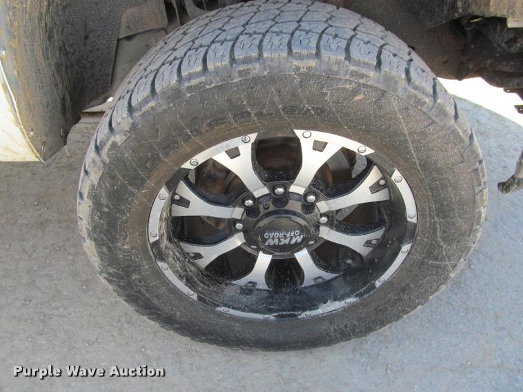 image for item K4987 2012 Chevrolet Silverado 2500HD Crew Cab pickup truck