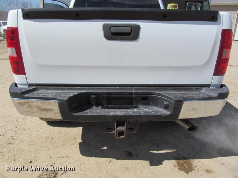 image for item K4987 2012 Chevrolet Silverado 2500HD Crew Cab pickup truck