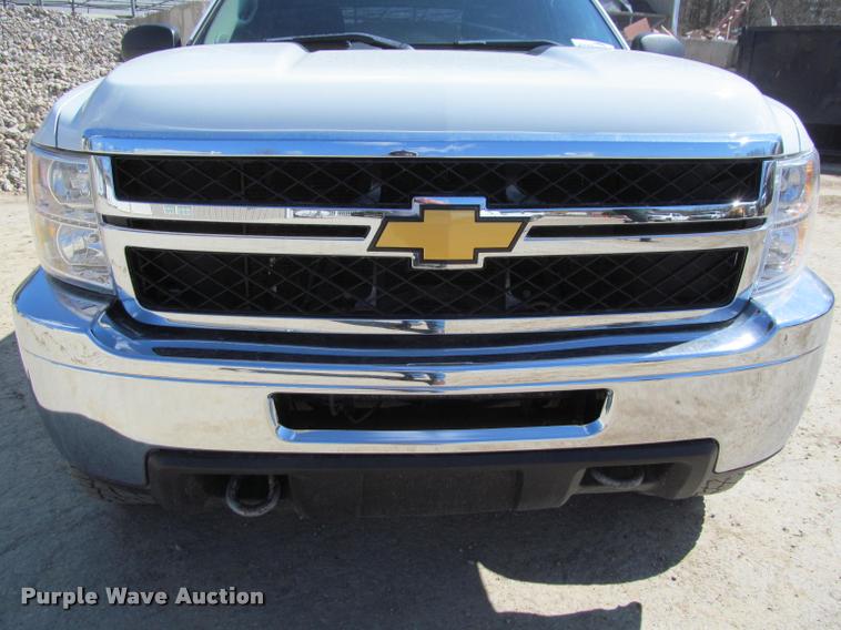 image for item K4987 2012 Chevrolet Silverado 2500HD Crew Cab pickup truck