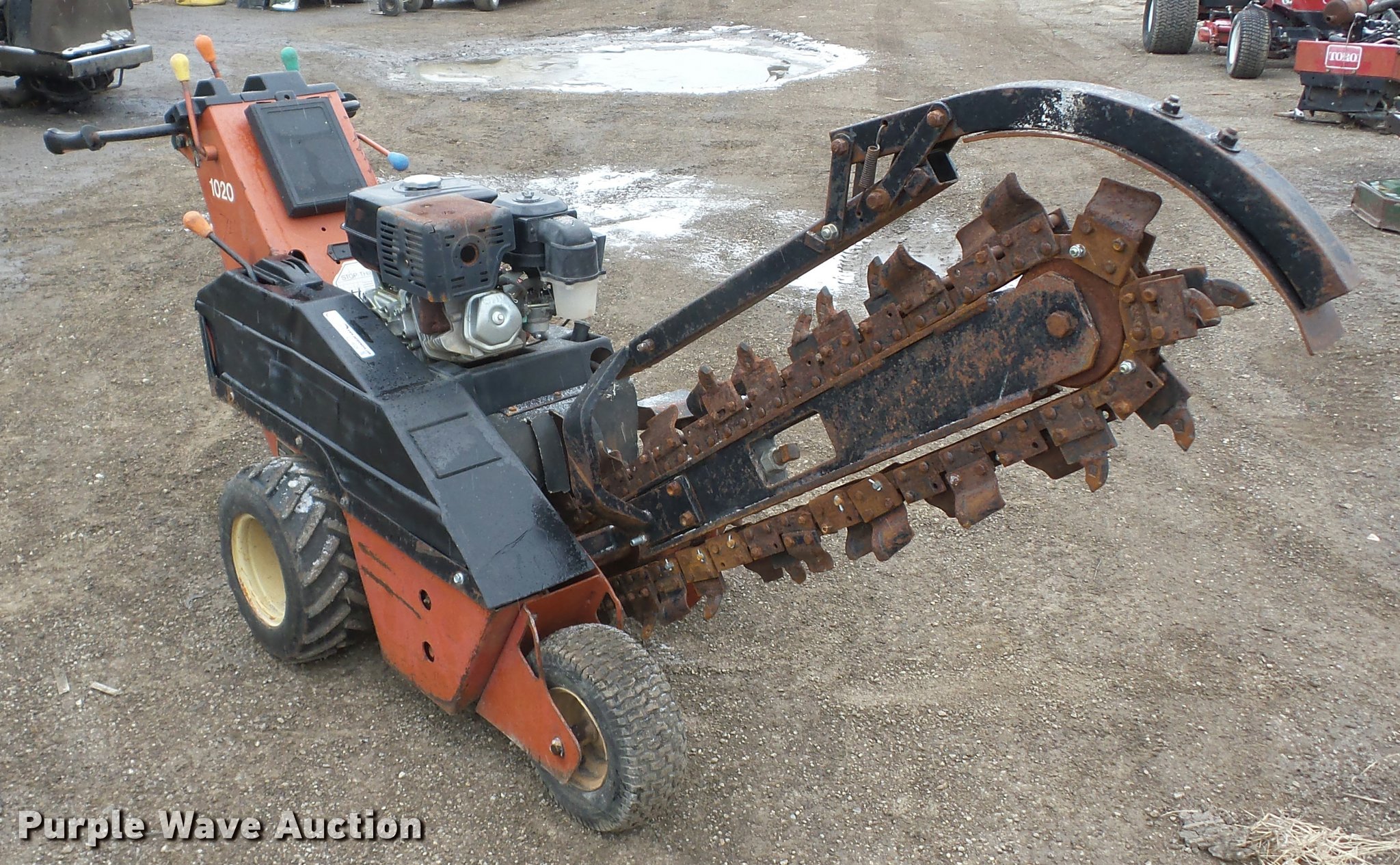 AG9026 image for item AG9026 1995 Ditch Witch 1020 trencher