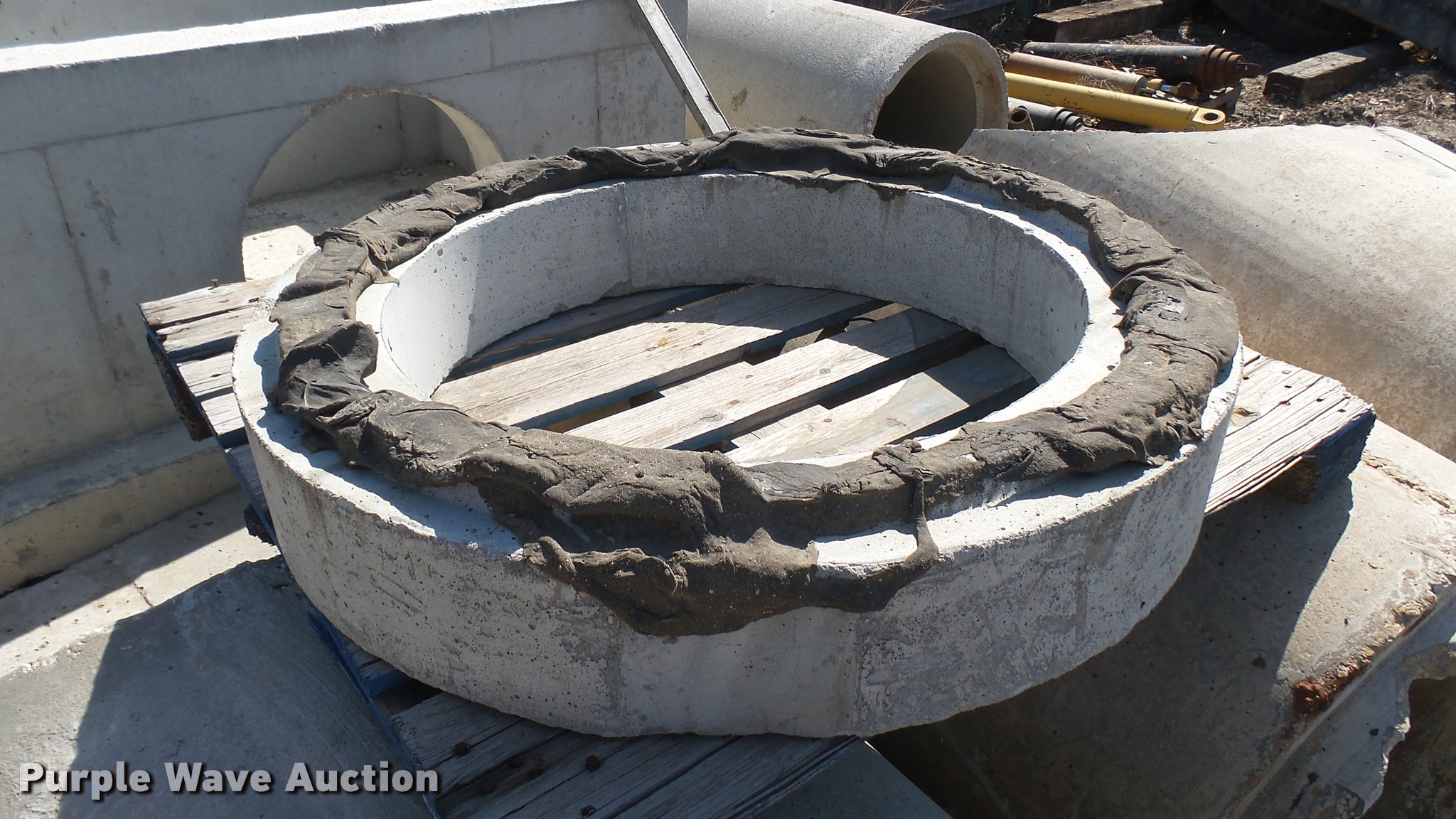 (12) concrete culvert pipes in Halstead, KS Item DQ9898 sold Purple